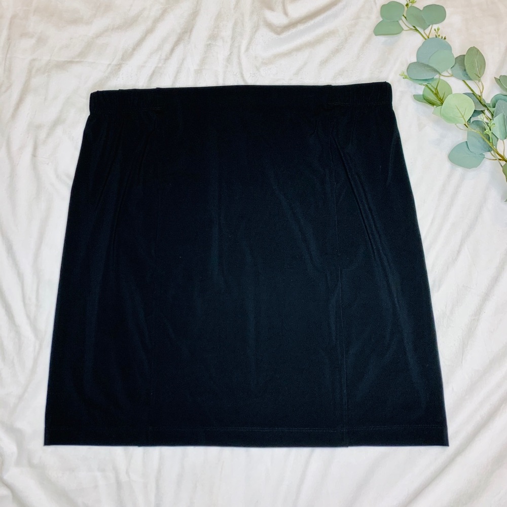 CHICO’S Black skirt kerrie skirt size 3